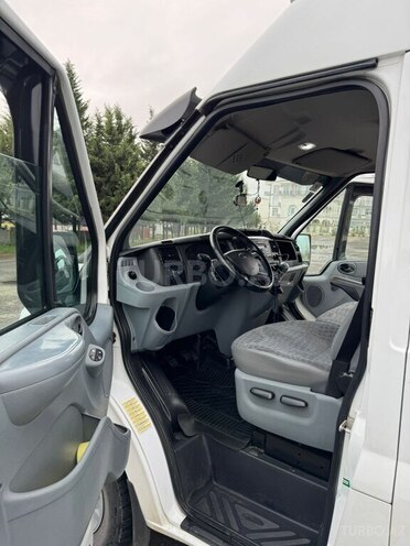 Ford Transit 2011, 176,859 km - 2.4 л - Astara