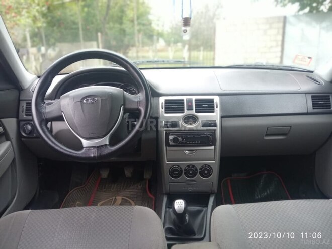 LADA (VAZ) Priora 2013, 214,560 km - 1.6 л - Salyan