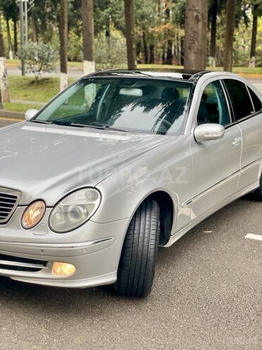 Mercedes E 320 2005, 216,000 km - 3.2 l - Masallı