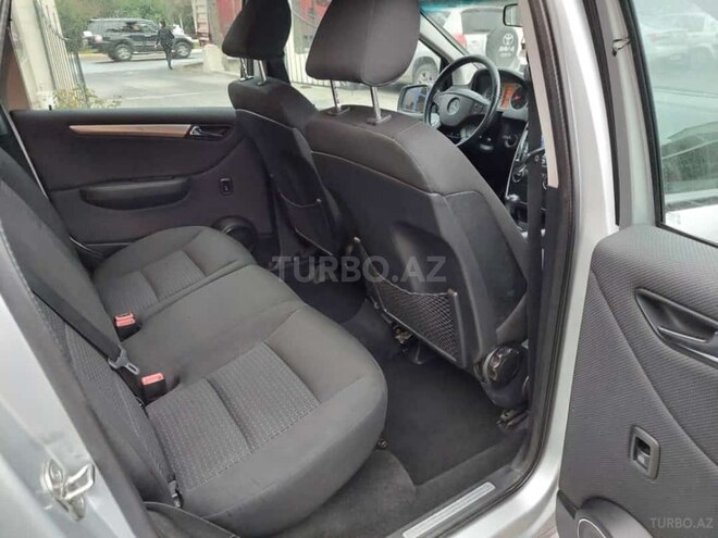 Mercedes B 180 2010, 145,000 km - 1.7 л - Sumqayıt