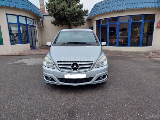 Mercedes B 180 2010, 145,000 km - 1.7 л - Sumqayıt