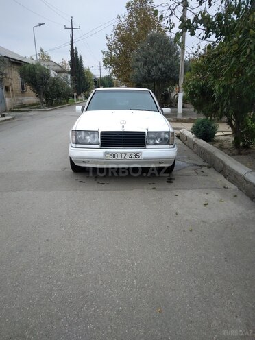 Mercedes E 230 1994, 352,100 km - 2.3 л - Salyan
