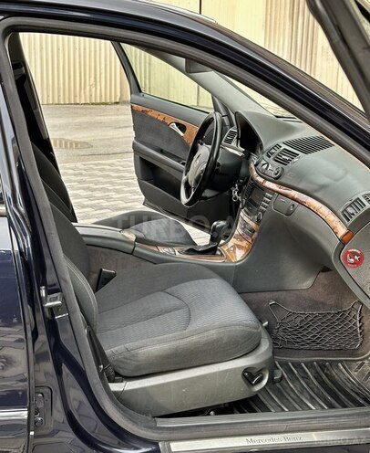 Mercedes E 240 2002, 330,000 km - 2.6 l - Bakı