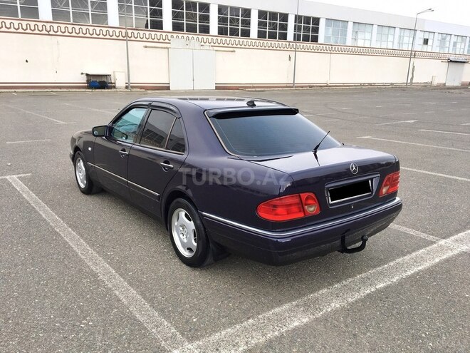 Mercedes E 220 1998, 405,000 km - 2.2 l - Gəncə