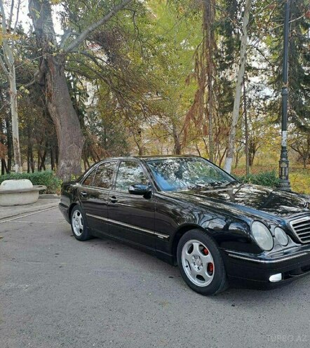 Mercedes E 240 1999, 282,963 km - 2.4 l - Yevlax