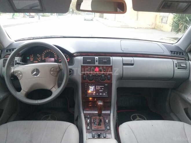 Mercedes E 240 1999, 282,963 km - 2.4 l - Yevlax