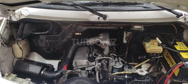Mercedes Sprinter 208 1996, 565,000 km - 2.3 l - Quba