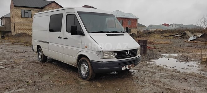 Mercedes Sprinter 208 1996, 565,000 km - 2.3 l - Quba