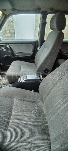 GAZ 3110 1999, 200,000 km - 2.4 l - Quba