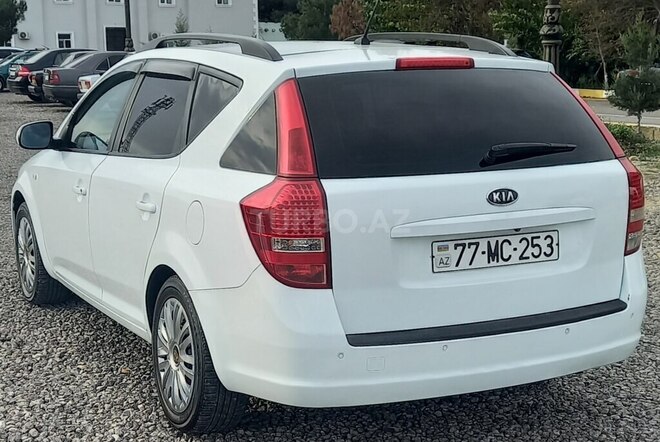 Kia Ceed 2010, 203,000 km - 1.6 л - Bakı