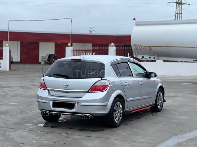 Opel Astra 2004, 250,400 km - 1.4 l - Saatlı