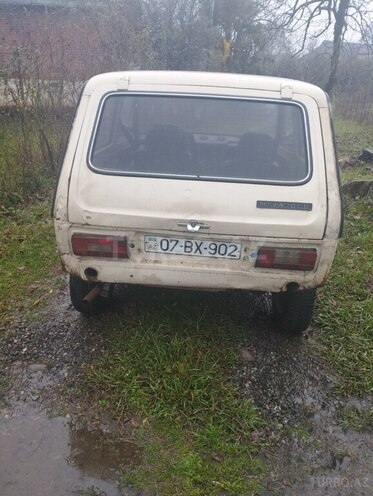 LADA (VAZ) Niva 1980, 200,000 km - 1.6 l - Astara