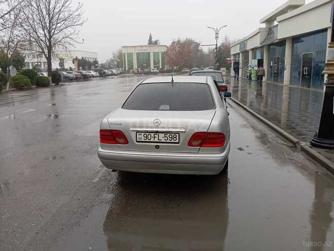 Mercedes E 230 1996, 344,962 km - 2.3 l - Saatlı