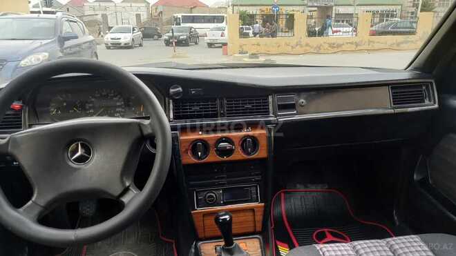 Mercedes 190 1993, 230,000 km - 2.0 l - Bakı