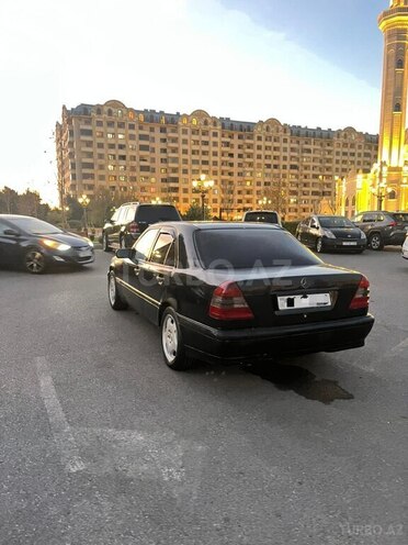 Mercedes C 220 1995, 296,380 km - 2.2 л - Bakı
