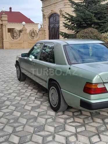 Mercedes E 230 1986, 382,564 km - 2.3 l - Şəmkir