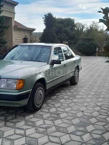Mercedes E 230 1986, 382,564 km - 2.3 l - Şəmkir