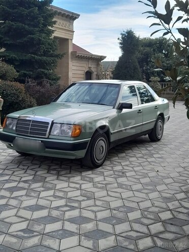 Mercedes E 230 1986, 382,564 km - 2.3 l - Şəmkir
