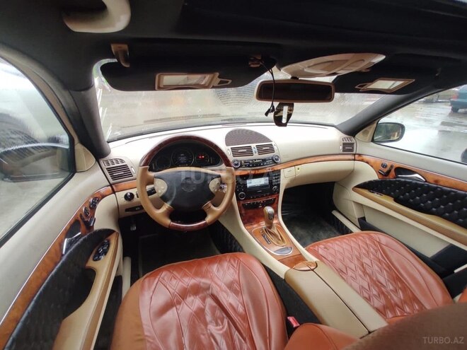Mercedes E 320 2002, 272,929 km - 3.2 л - Bakı
