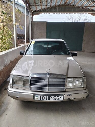Mercedes E 230 1987, 450,000 km - 2.3 л - Hacıqabul