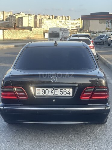 Mercedes E 220 2000, 362,000 km - 2.2 l - Bakı