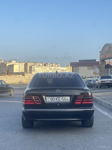 Mercedes E 220 2000, 362,000 km - 2.2 l - Bakı