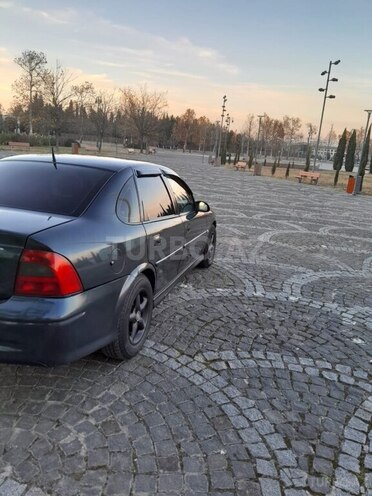 Opel Vectra 2001, 332,654 km - 2.2 l - Şəmkir