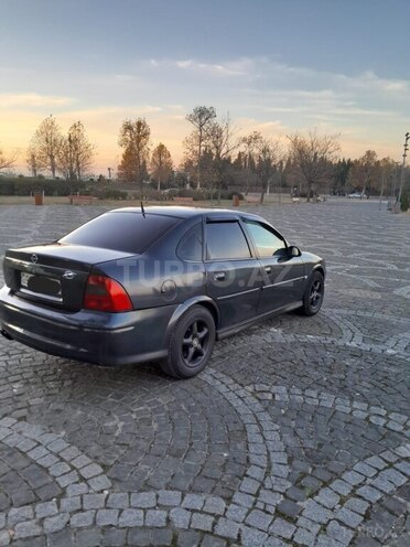 Opel Vectra 2001, 332,654 km - 2.2 l - Şəmkir