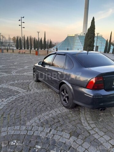 Opel Vectra 2001, 332,654 km - 2.2 l - Şəmkir