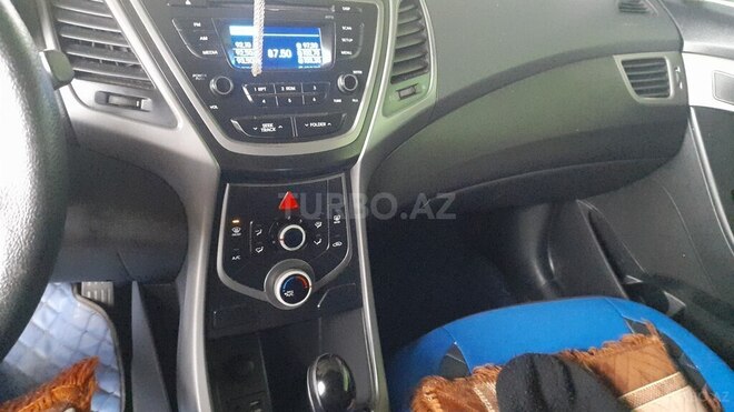 Hyundai Elantra 2013, 200,700 km - 1.6 l - Füzuli