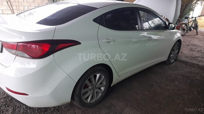 Hyundai Elantra 2013, 200,700 km - 1.6 l - Füzuli