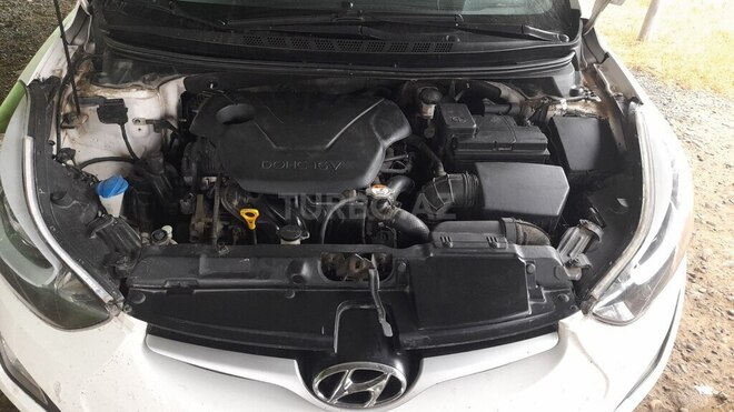 Hyundai Elantra 2013, 200,700 km - 1.6 l - Füzuli