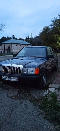 Mercedes 190 1988, 200,000 km - 2.0 l - Şirvan
