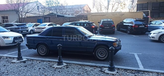 Mercedes 190 1988, 200,000 km - 2.0 l - Şirvan