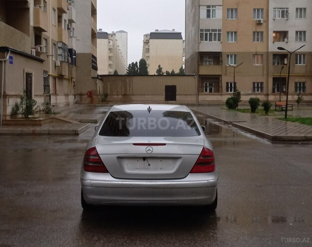 Mercedes E 270 2004, 344,000 km - 2.7 л - Xırdalan