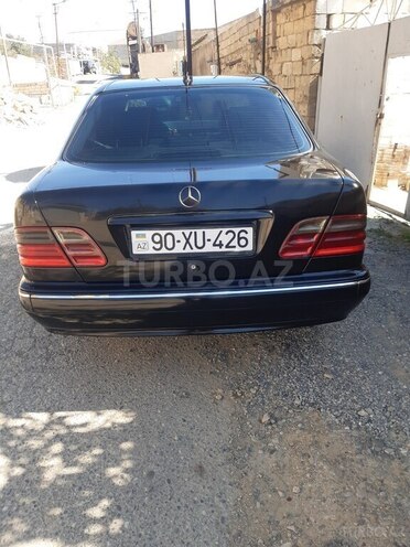 Mercedes E 220 2002, 341,000 km - 2.2 л - Bakı