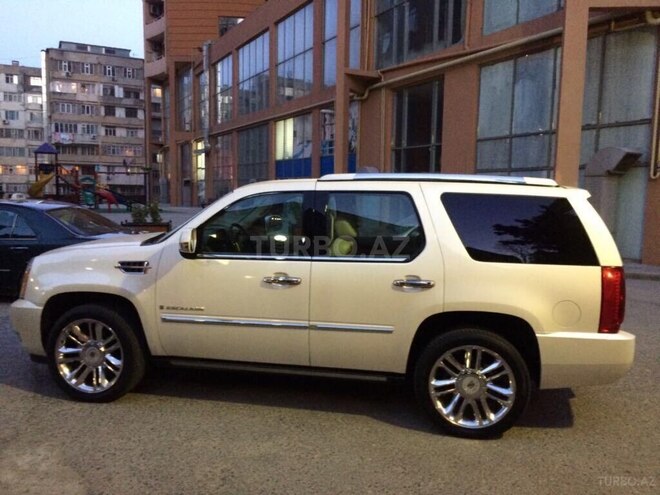 Cadillac Escalade 2008, 181,000 km - 6.2 l - Bakı