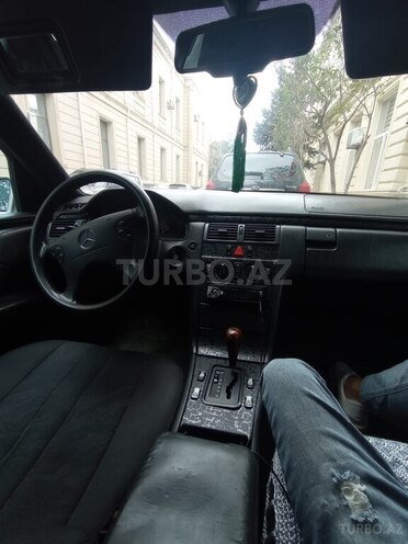 Mercedes E 200 1996, 356,800 km - 2.0 l - Bakı