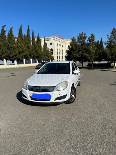 Opel Astra 2009, 203,000 km - 1.4 l - Gəncə
