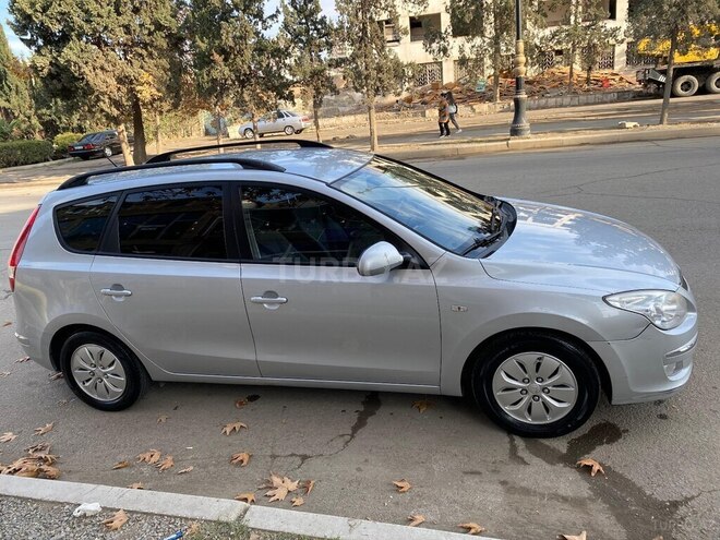 Hyundai i30 2008, 327,360 km - 1.6 л - Gəncə