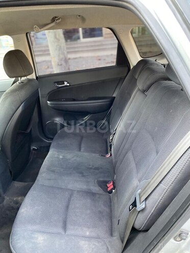 Hyundai i30 2008, 327,360 km - 1.6 л - Gəncə
