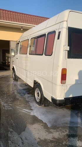 Mercedes 208 D 1993, 330,000 km - 2.3 л - Sabirabad