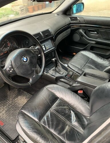 BMW 525 2003, 300,000 km - 2.5 л - Bakı
