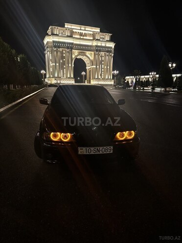 BMW 525 2003, 300,000 km - 2.5 л - Bakı