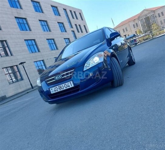 Kia Ceed 2009, 132,000 km - 1.4 л - Quba