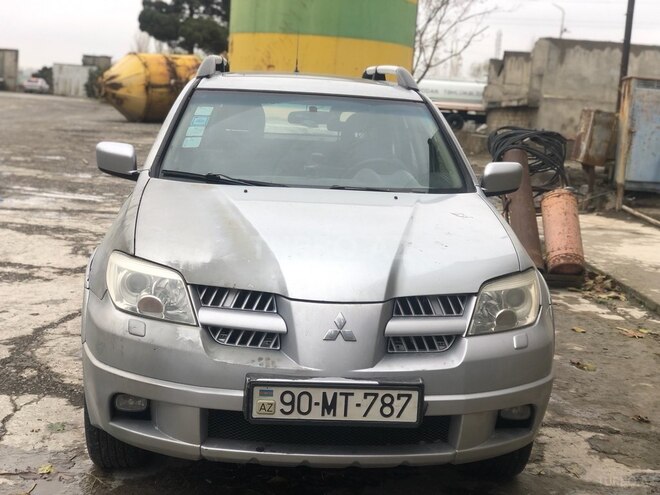 Mitsubishi Outlander 2004, 307,000 km - 2.4 l - Bakı
