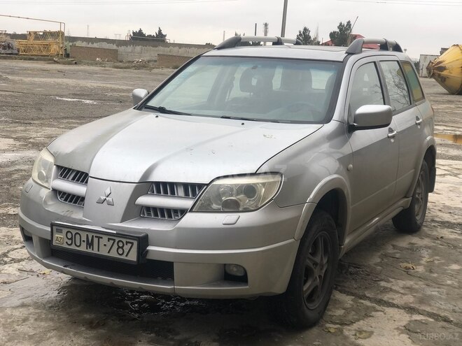 Mitsubishi Outlander 2004, 307,000 km - 2.4 l - Bakı