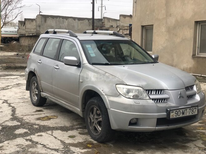 Mitsubishi Outlander 2004, 307,000 km - 2.4 l - Bakı