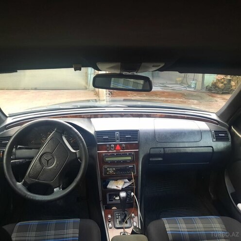 Mercedes C 220 1998, 231,452 km - 2.2 l - Bakı