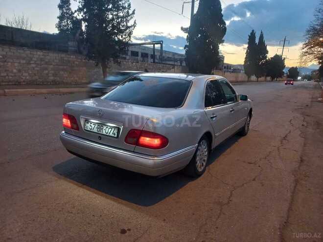 Mercedes E 200 1997, 298,456 km - 2.0 л - Gəncə